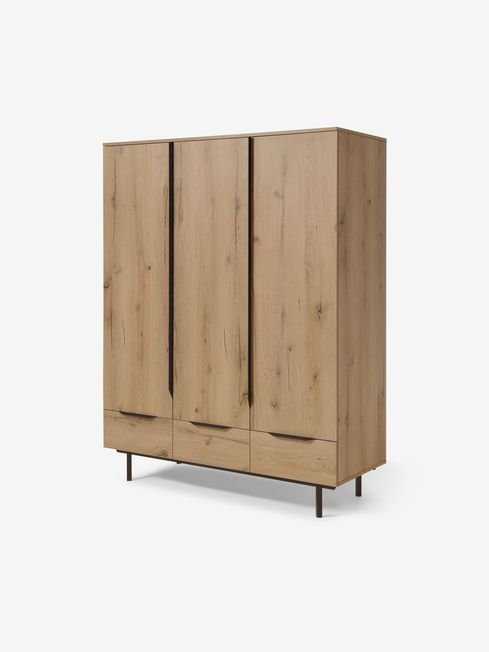 Damien Wardrobe png