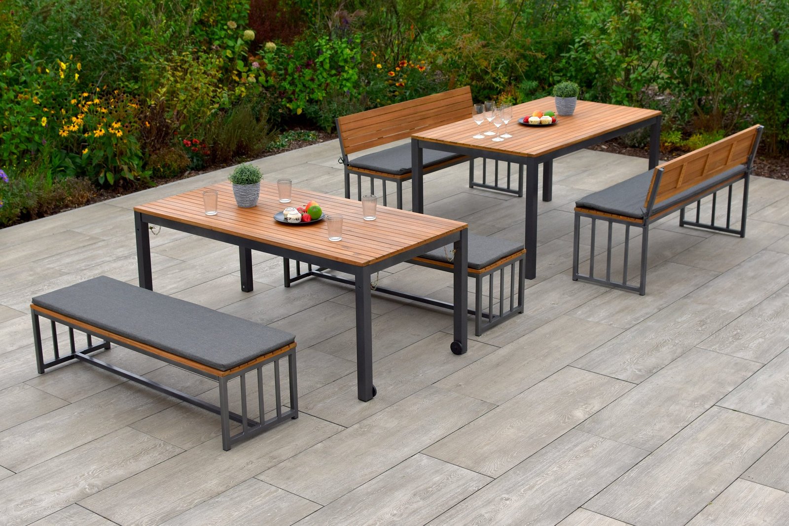 Garden dining group 10 pieces benches tables garden view