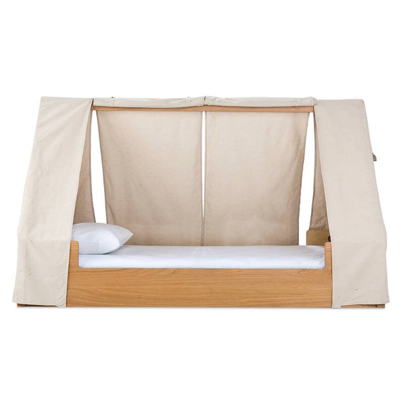 HIDEOUT Canopy Bed sideview